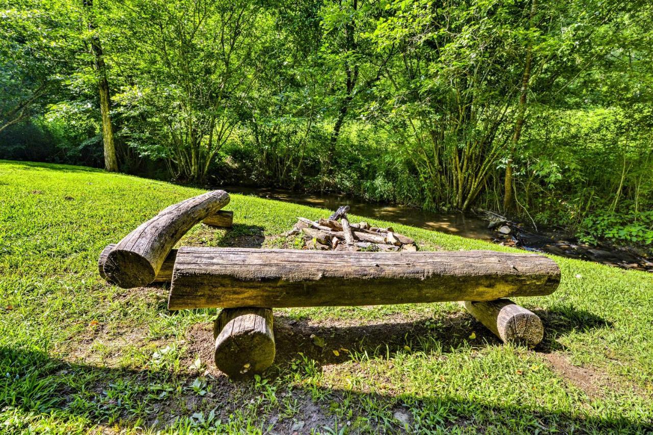 Fox Creek Waterside Cabin With Private Hot Tub! Villa Bryson City Exterior photo